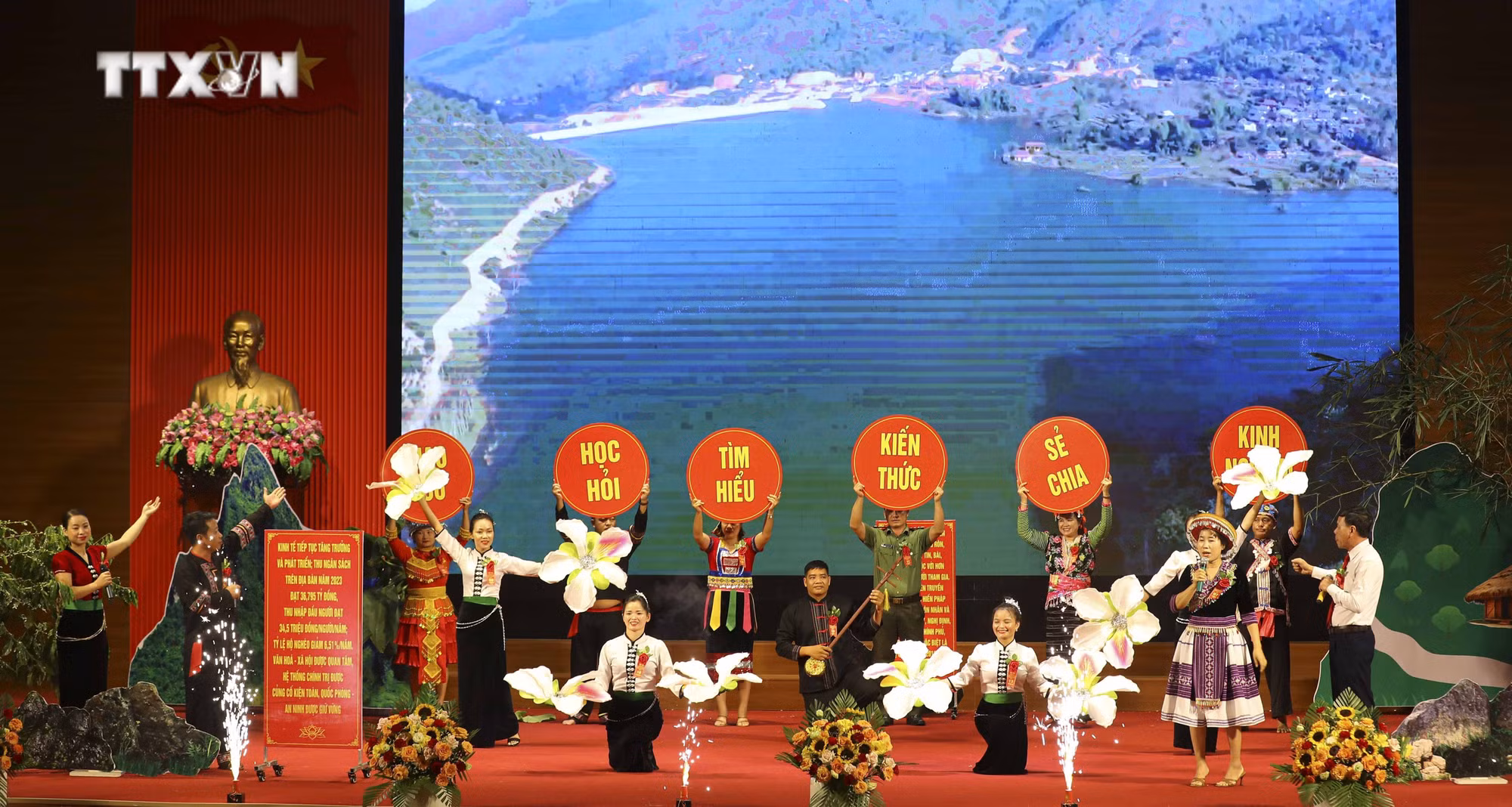 vna_potal_hoi_thi_tim_hieu_phap_luat_ve_cong_tac_dan_toc_tinh_dien_bien_nam_2024_7617448.jpg