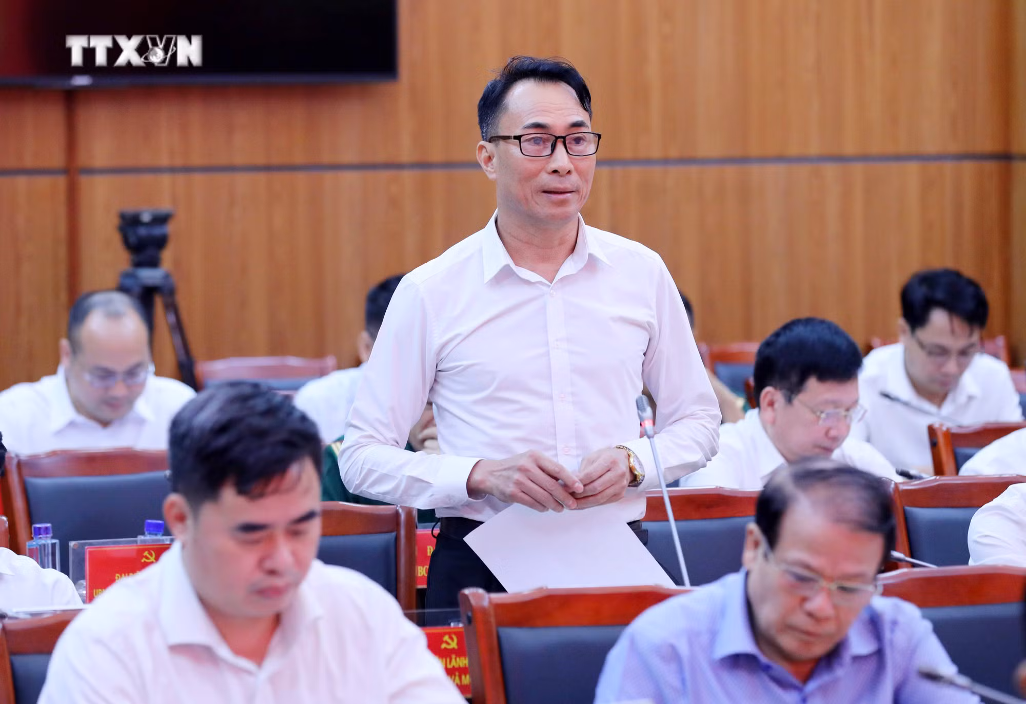 vna_potal_tieu_ban_van_kien_dai_hoi_xiv_cua_dang_lam_viec_voi_ban_thuong_vu_tinh_dien_bien_7482932.jpg