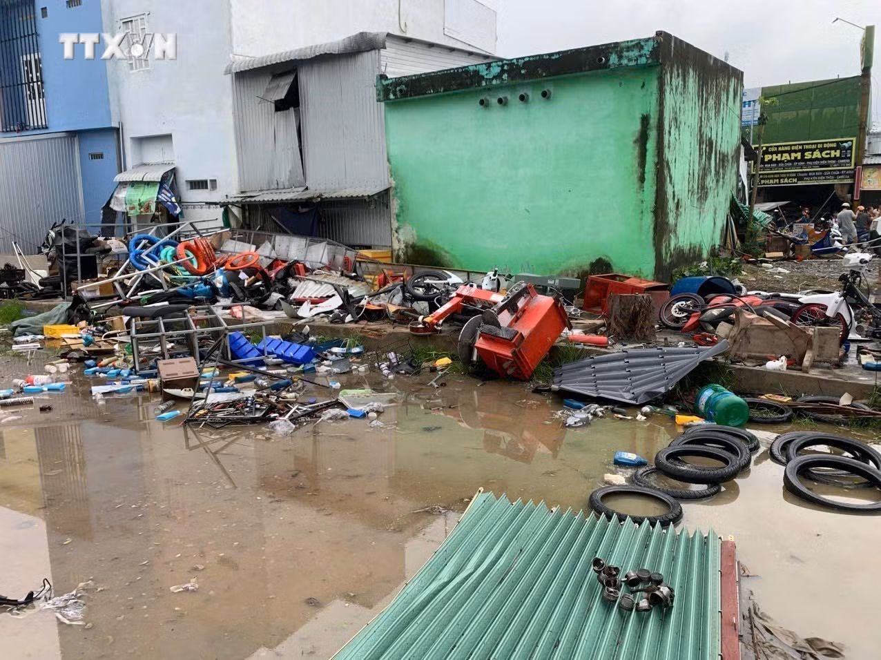 vna_potal_loc_xoay_lam_anh_huong_hon_60_can_nha_cua_nguoi_dan_tai_soc_trang_7755136 (1).jpg
