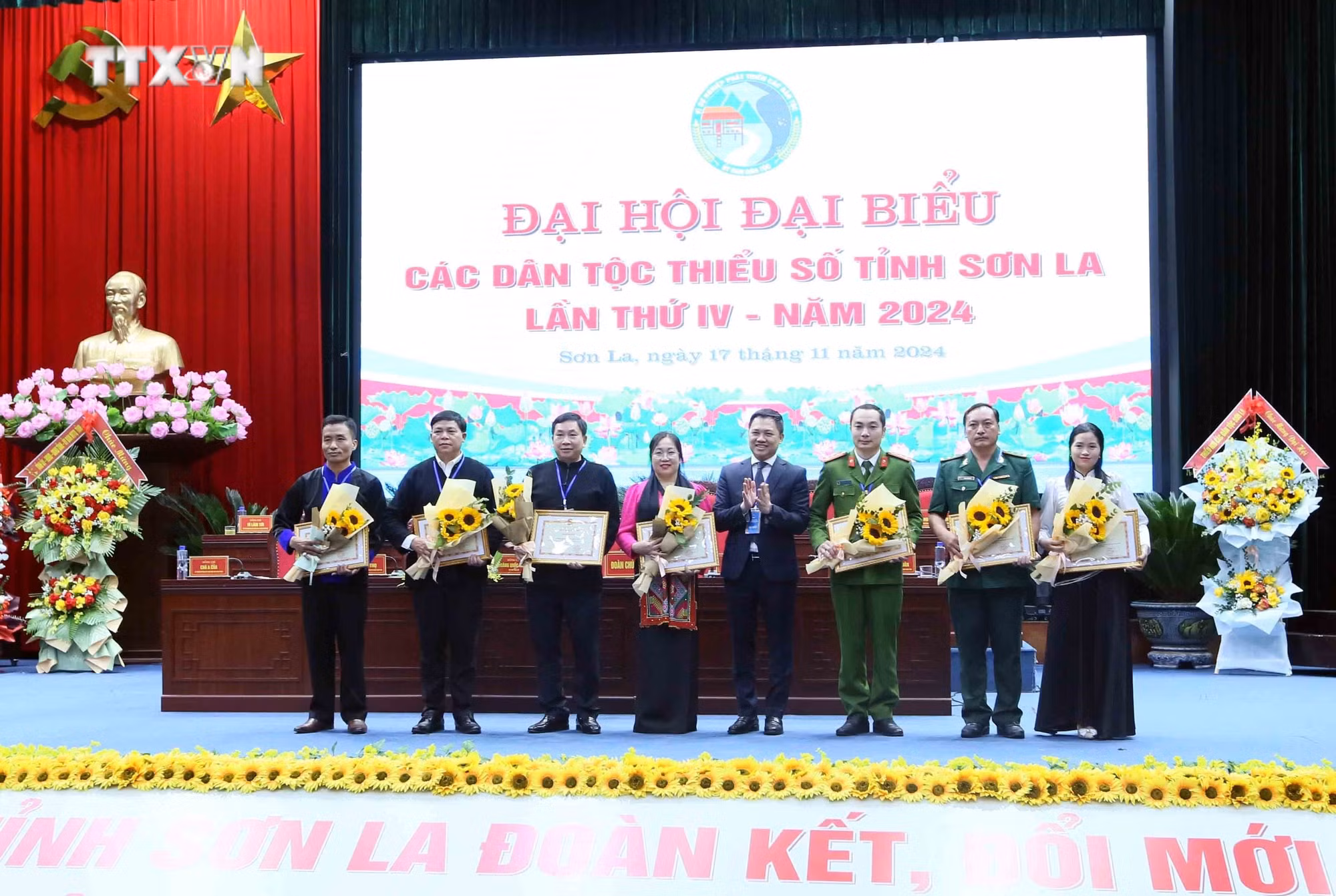 vna_potal_dai_hoi_dai_bieu_cac_dan_toc_thieu_so_tinh_son_la_lan_thu_iv_nam_2024_7708176.jpg