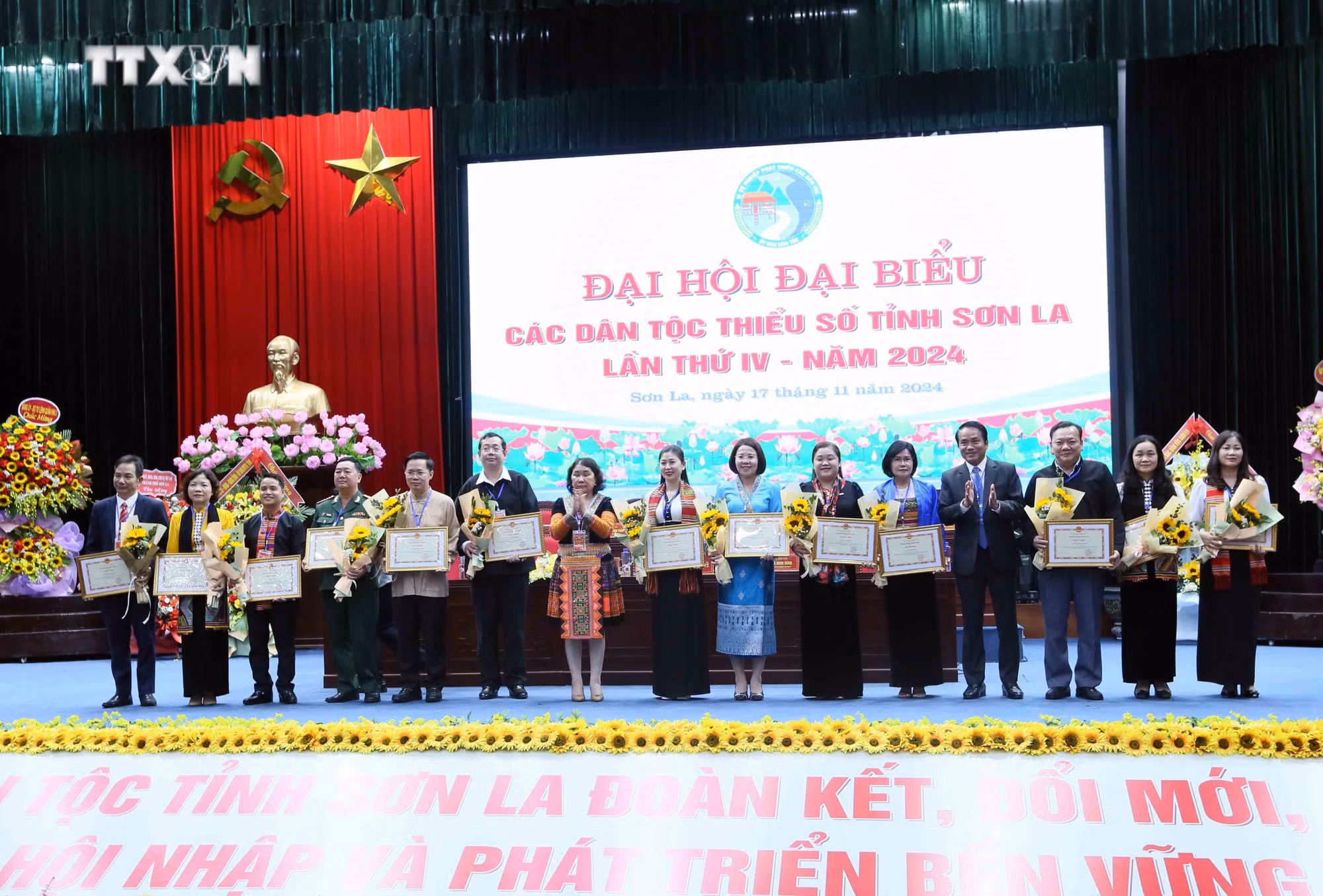 vna_potal_dai_hoi_dai_bieu_cac_dan_toc_thieu_so_tinh_son_la_lan_thu_iv_nam_2024_7708171.jpg