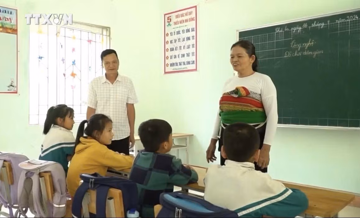vna_potal_thanh_hoa_nguoi_bi_thu_chi_bo_“ba_sang”_o_ban_vung_cao_7705789.jpg
