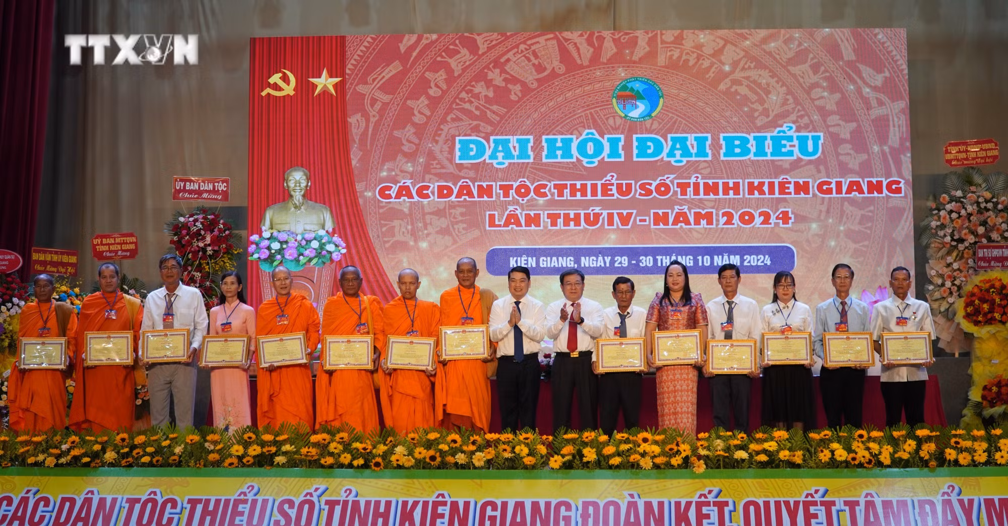vna_potal_dai_hoi_dai_bieu_cac_dan_toc_thieu_so_tinh_kien_giang_lan_thu_iv_nam_2024_7678458.jpg
