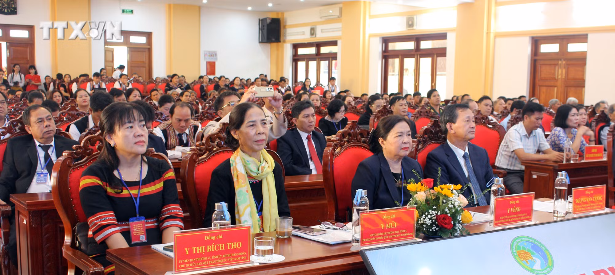 vna_potal_dai_hoi_dai_bieu_cac_dan_toc_thieu_so_tinh_kon_tum_lan_thu_iv_nam_2024_7646141.jpg