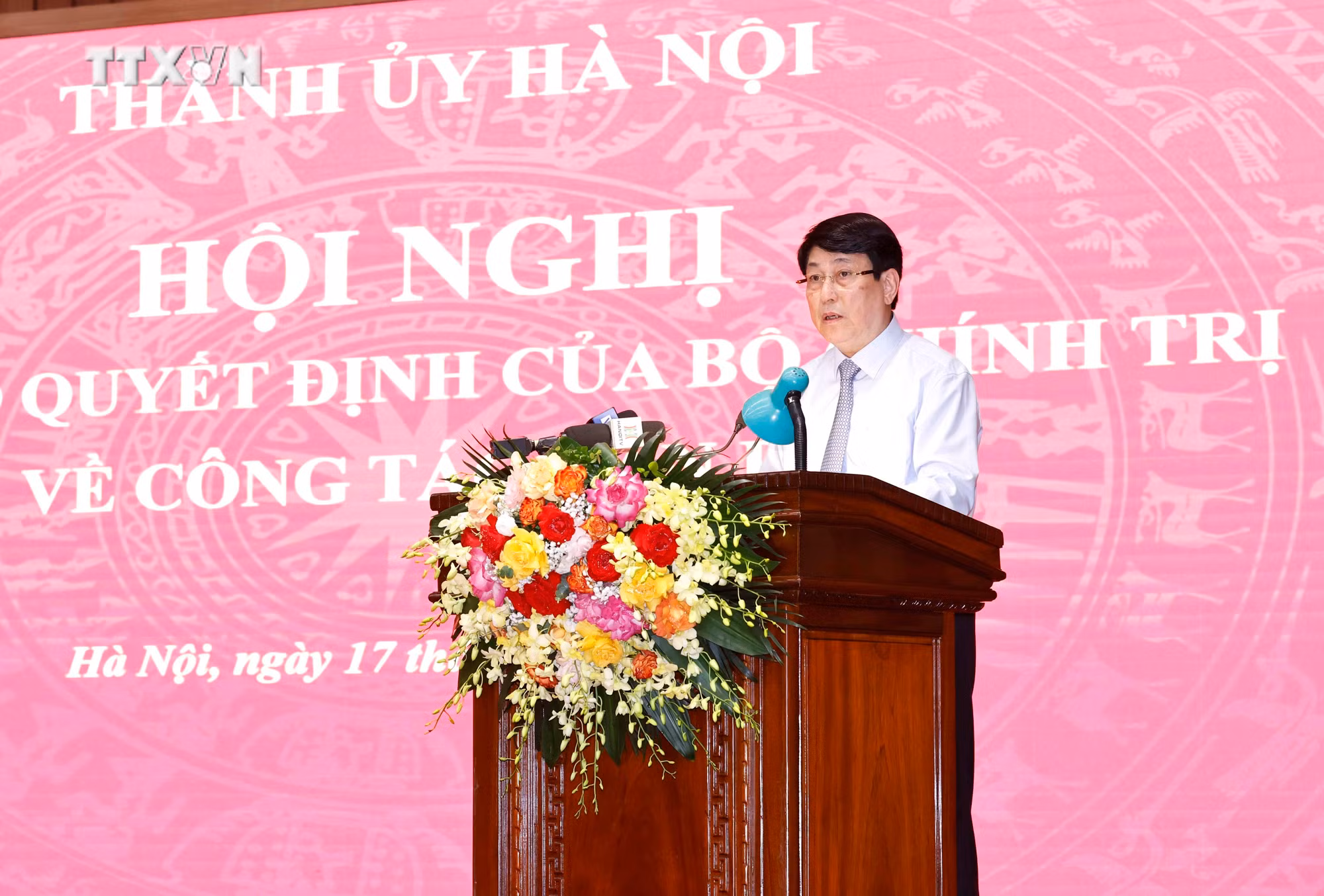 vna_potal_dong_chi_bui_thi_minh_hoai_giu_chuc_bi_thu_thanh_uy_ha_noi___7487258.jpg