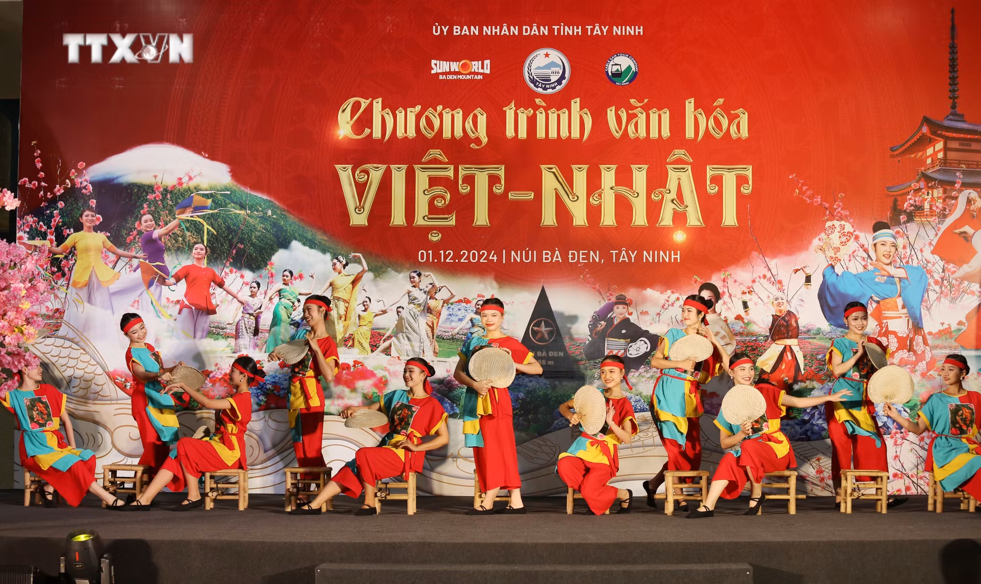 vna_potal_tay_ninh_khai_mac_tuan_van_hoa_viet_–_nhat_tren_dinh_nui_ba_den_7733520.jpg