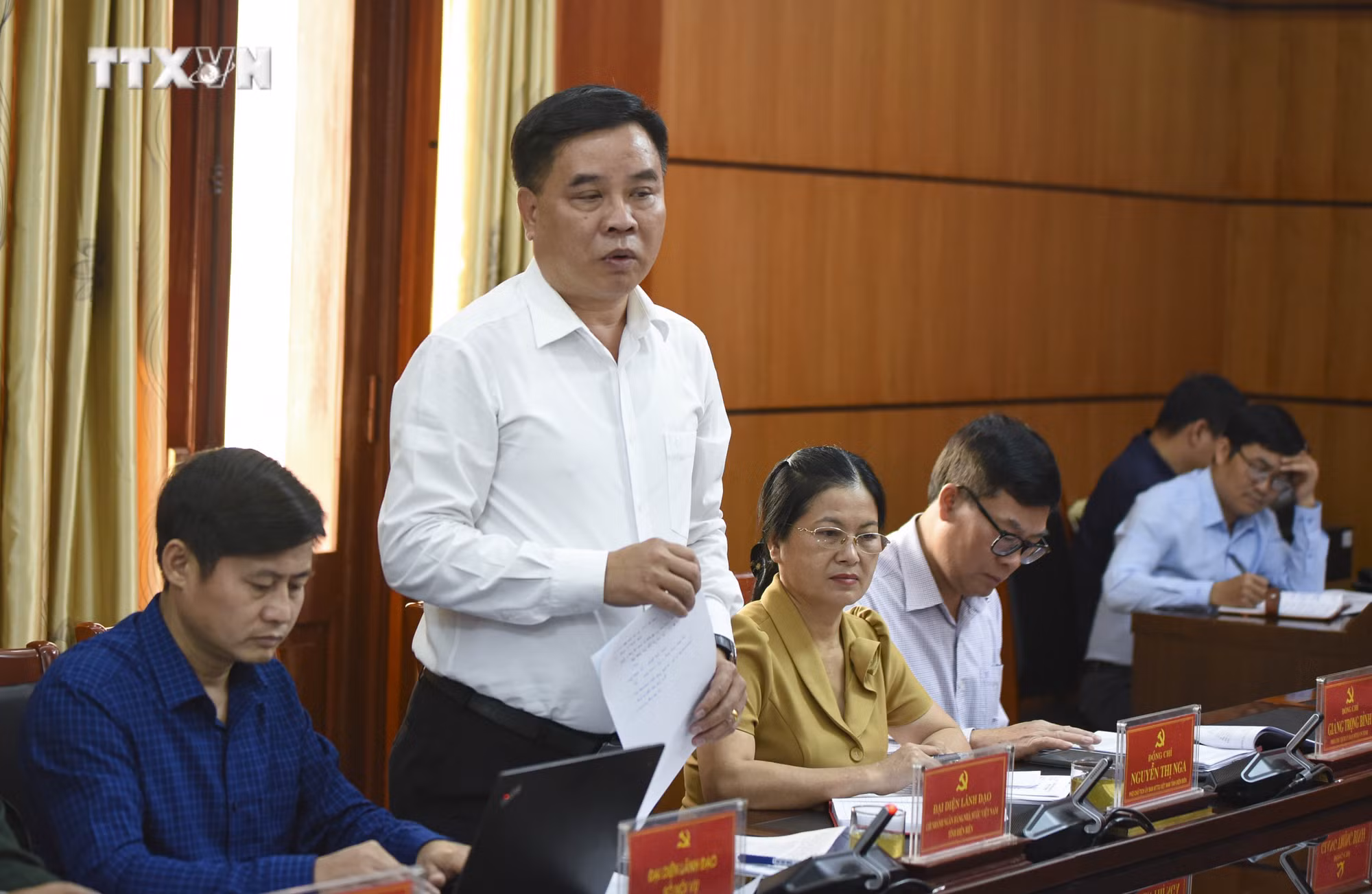 vna_potal_chu_tich_ubtu_mttq_viet_nam_lam_viec_voi_tinh_dien_bien_7257031.jpg
