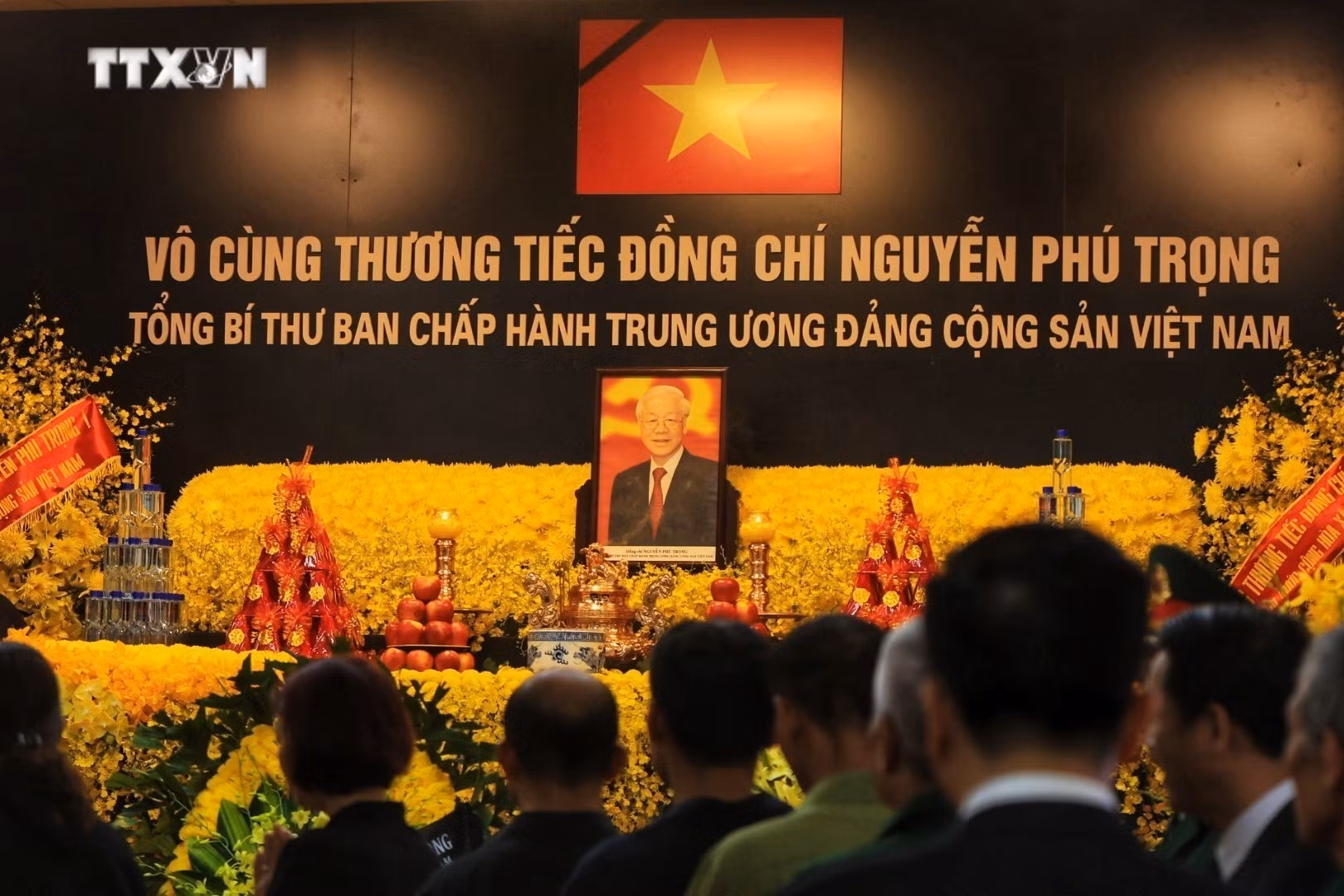 vna_potal_quoc_tang_tong_bi_thu_nguyen_phu_trong_le_vieng_tai_xa_dong_hoi_huyen_dong_anh_7500494.jpeg