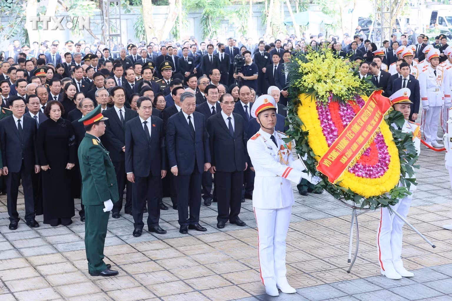 vna_potal_doan_ban_chap_hanh_trung_uong_dang_vieng_tong_bi_thu_nguyen_phu_trong_7500189.jpg