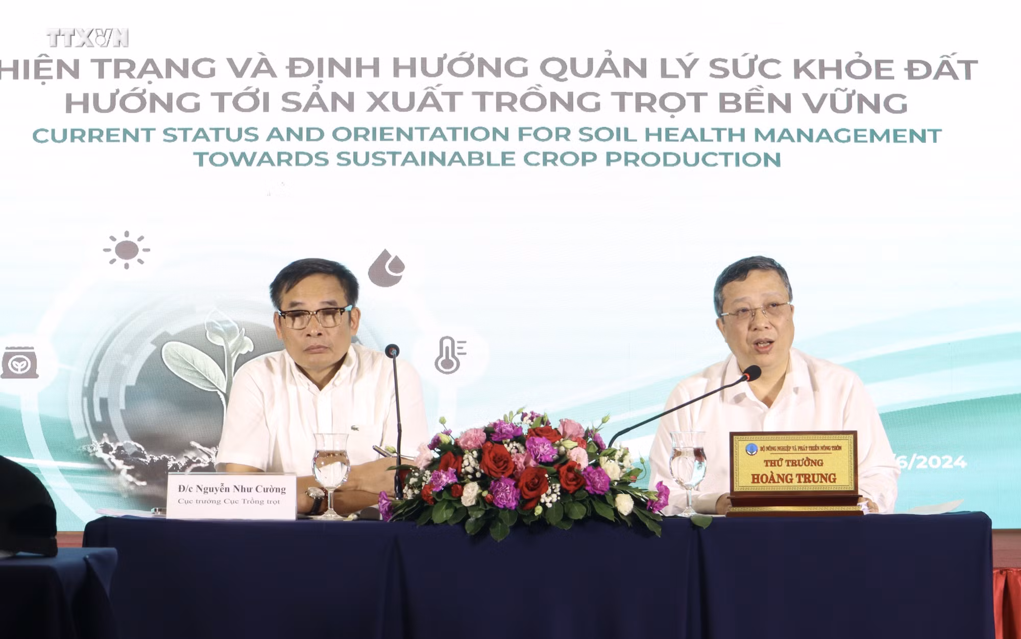 vna_potal_hoi_nghi_hien_trang_va_dinh_huong_quan_ly_suc_khoe_dat_huong_toi_san_xuat_trong_trot_ben_vung_7430982.jpg