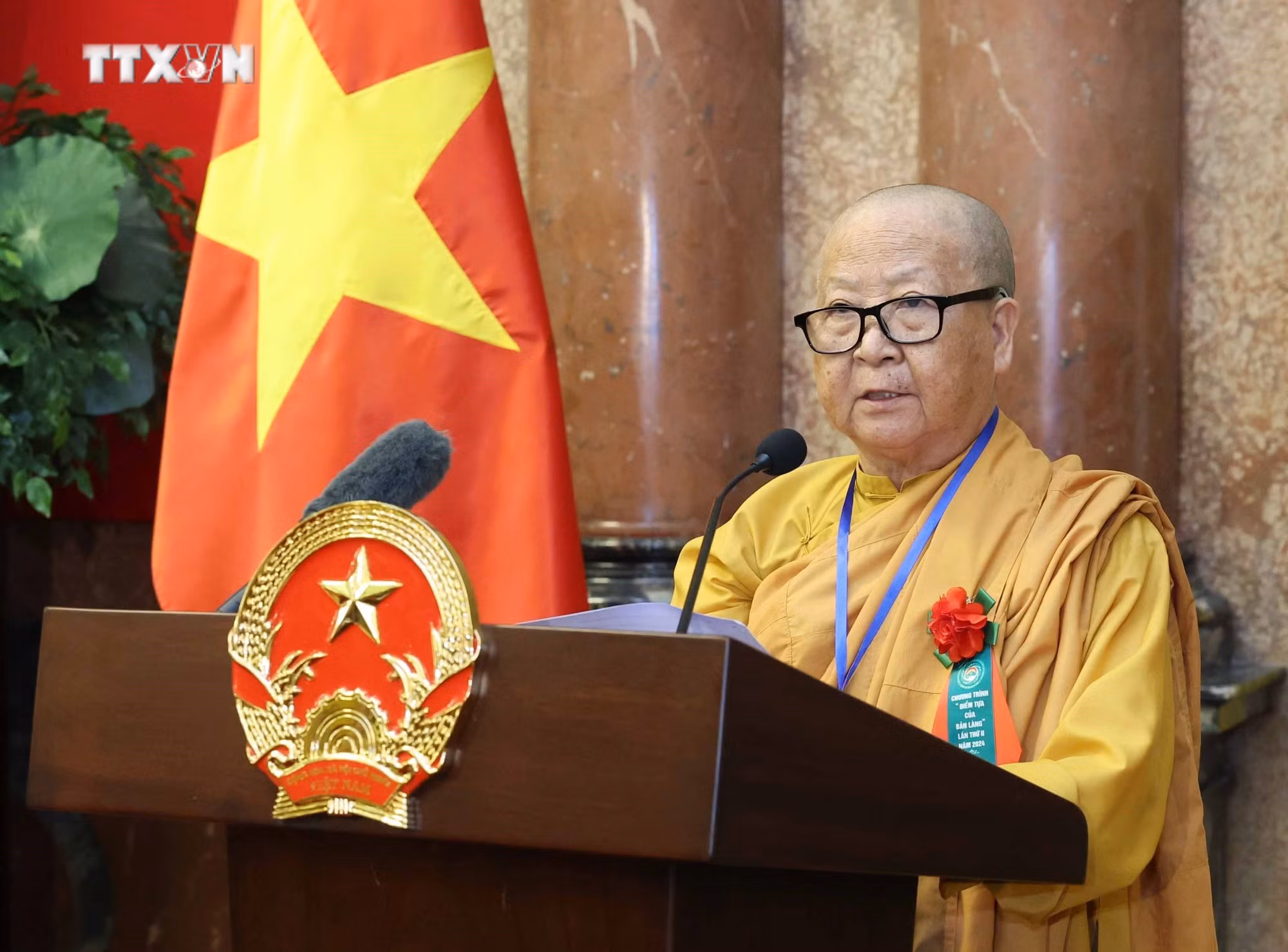 vna_potal_chu_tich_nuoc_gap_mat_doan_dai_bieu_nguoi_co_uy_tin_tieu_bieu_trong_dong_bao_dan_toc_o_khu_vuc_bien_gioi_hai_dao_7431168.jpg