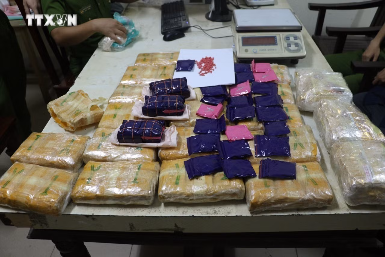 vna_potal_nghe_an__triet_xoa_duong_day_ma_tuy_xuyen_quoc_gia_thu_giu_hon_20kg_ma_tuy_7430250.jpg