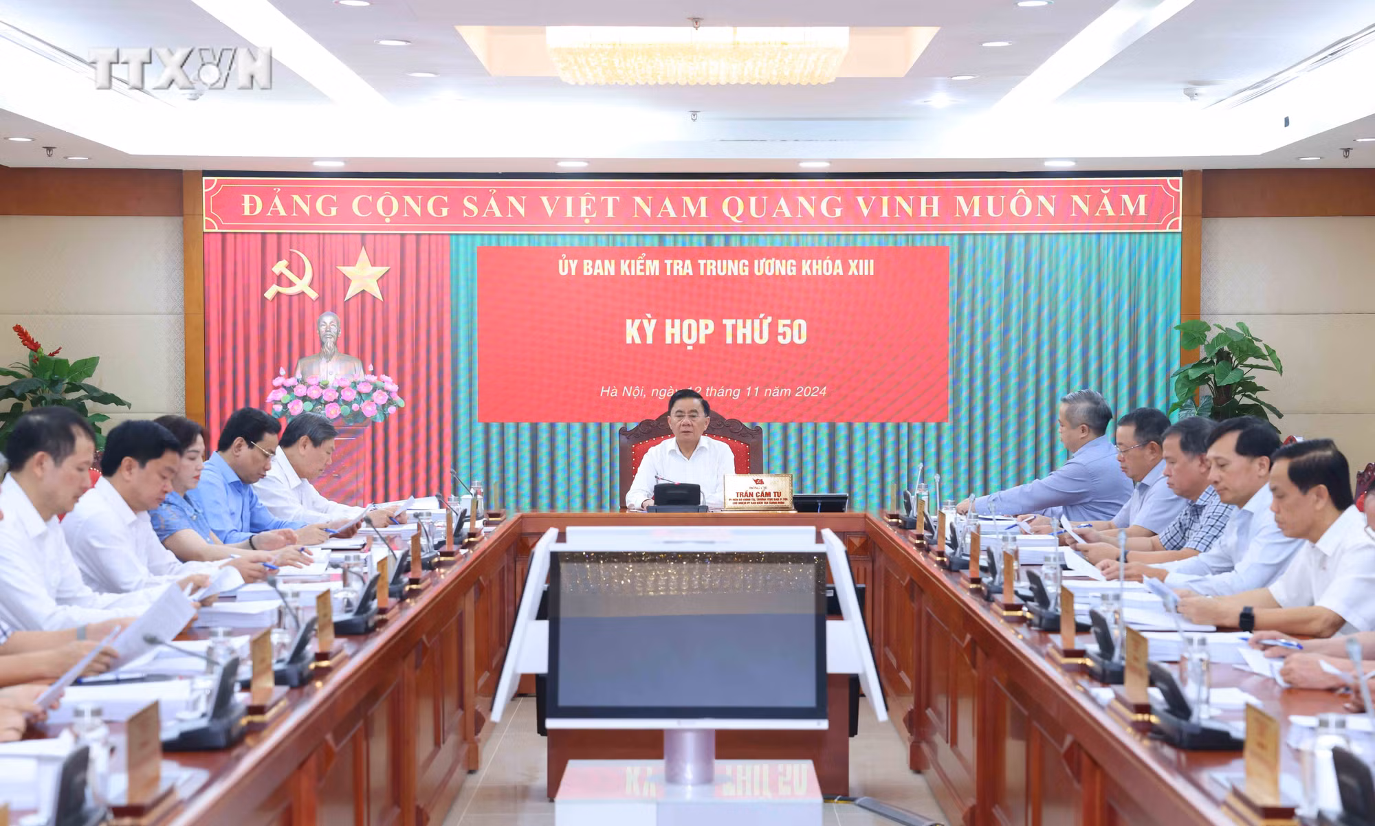 vna_potal_ky_hop_thu_50_uy_ban_kiem_tra_trung_uong_chieu_1311_7702139.jpg