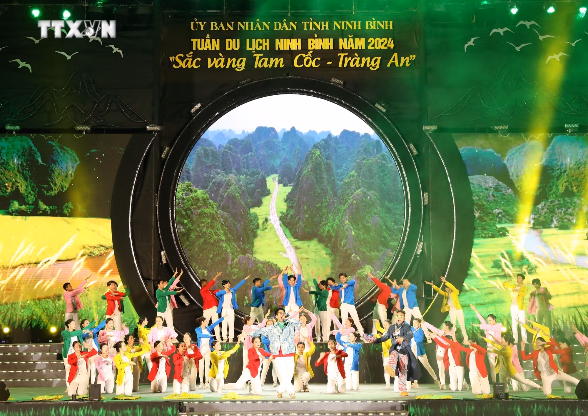 vna_potal_khai_mac_tuan_du_lich_ninh_binh_nam_2024_7407853.jpg