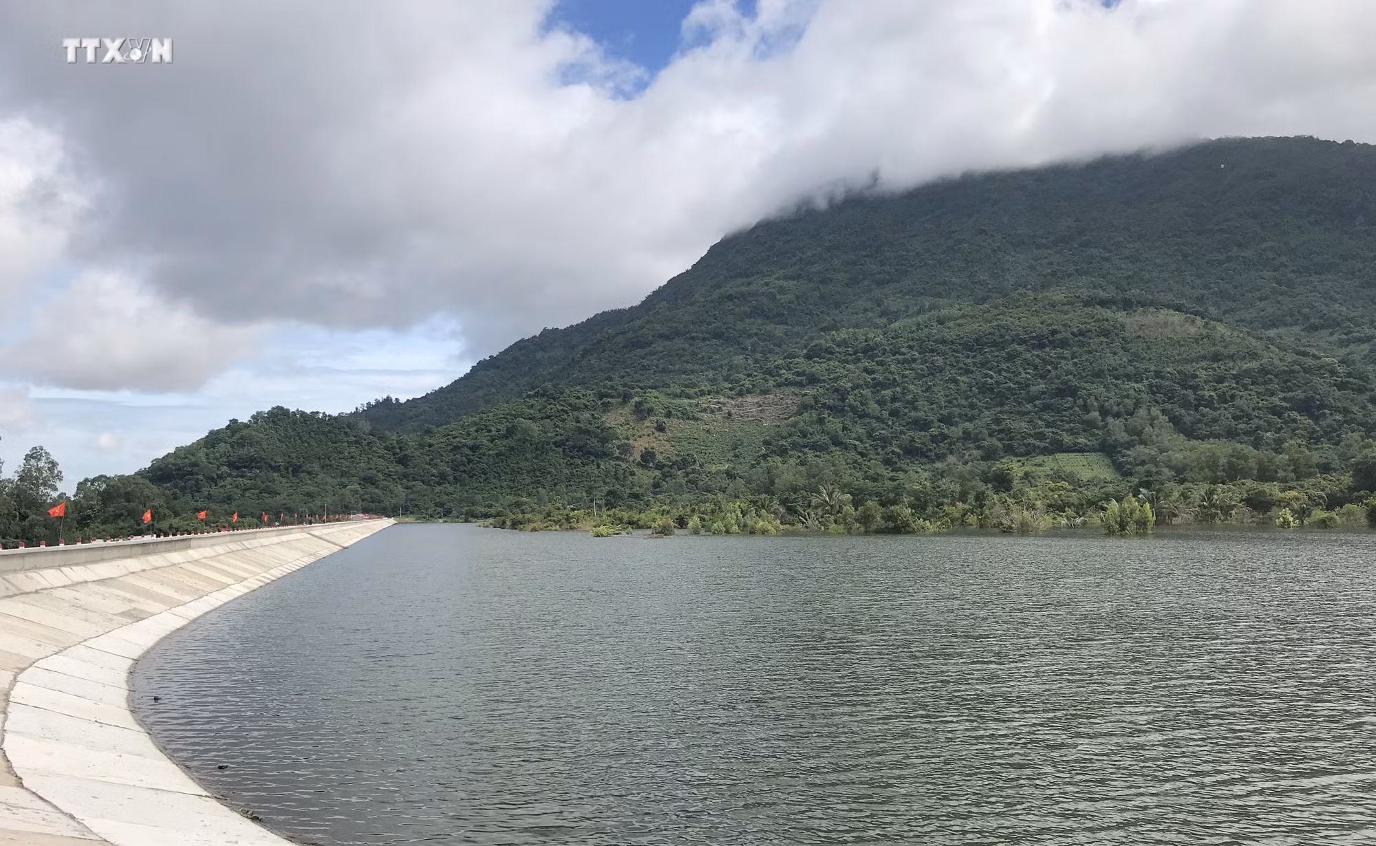 vna_potal_an_giang_dua_vao_su_dung_he_thong_thuy_loi_vung_cao_thich_ung_bien_doi_khi_hau_o_vung_bay_nui_7565390.jpg