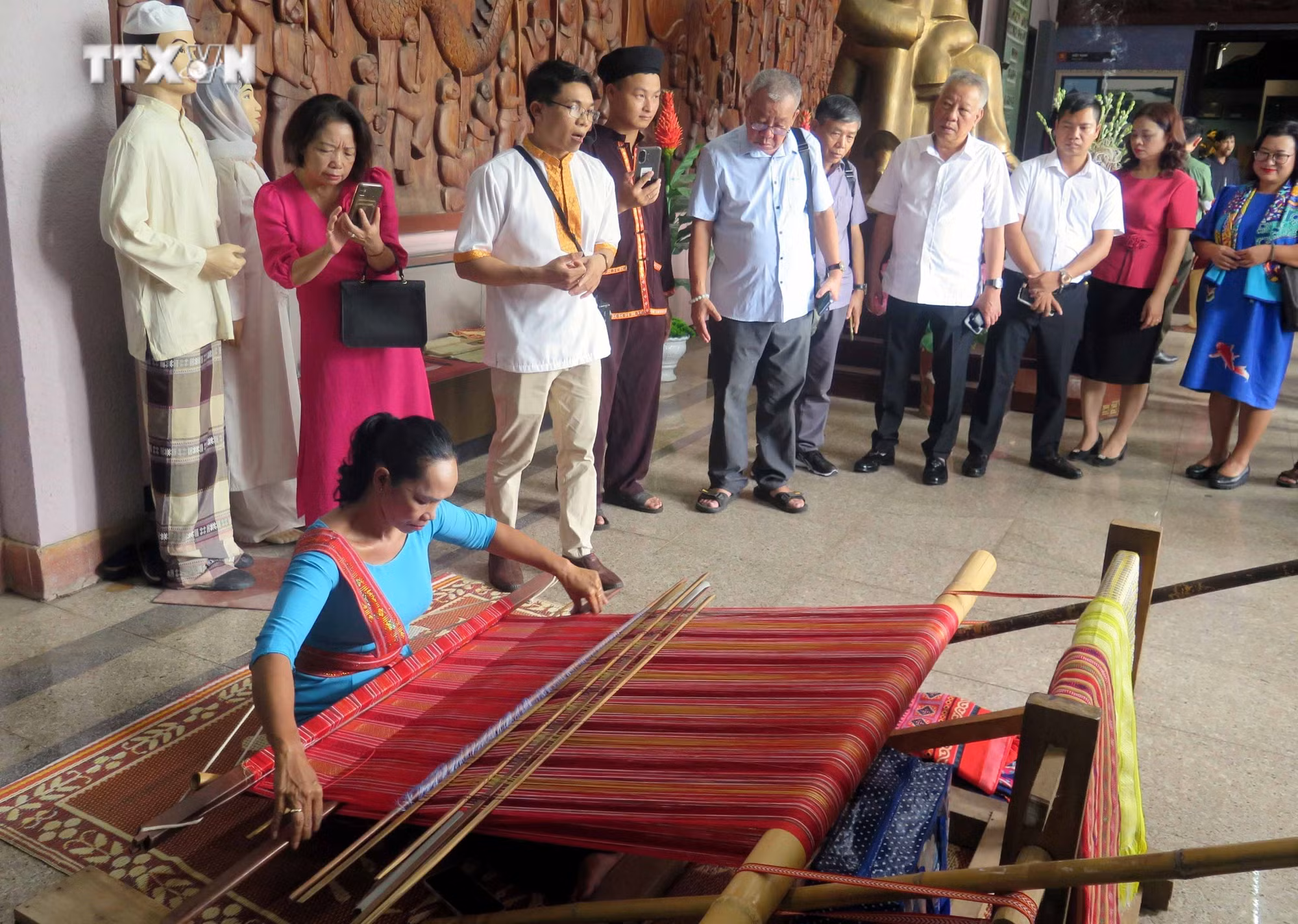vna_potal_bao_tang_van_hoa_cac_dan_toc_viet_nam_to_chuc_nhieu_hoat_dong_dip_quoc_khanh_29_________________________________7565536.jpg