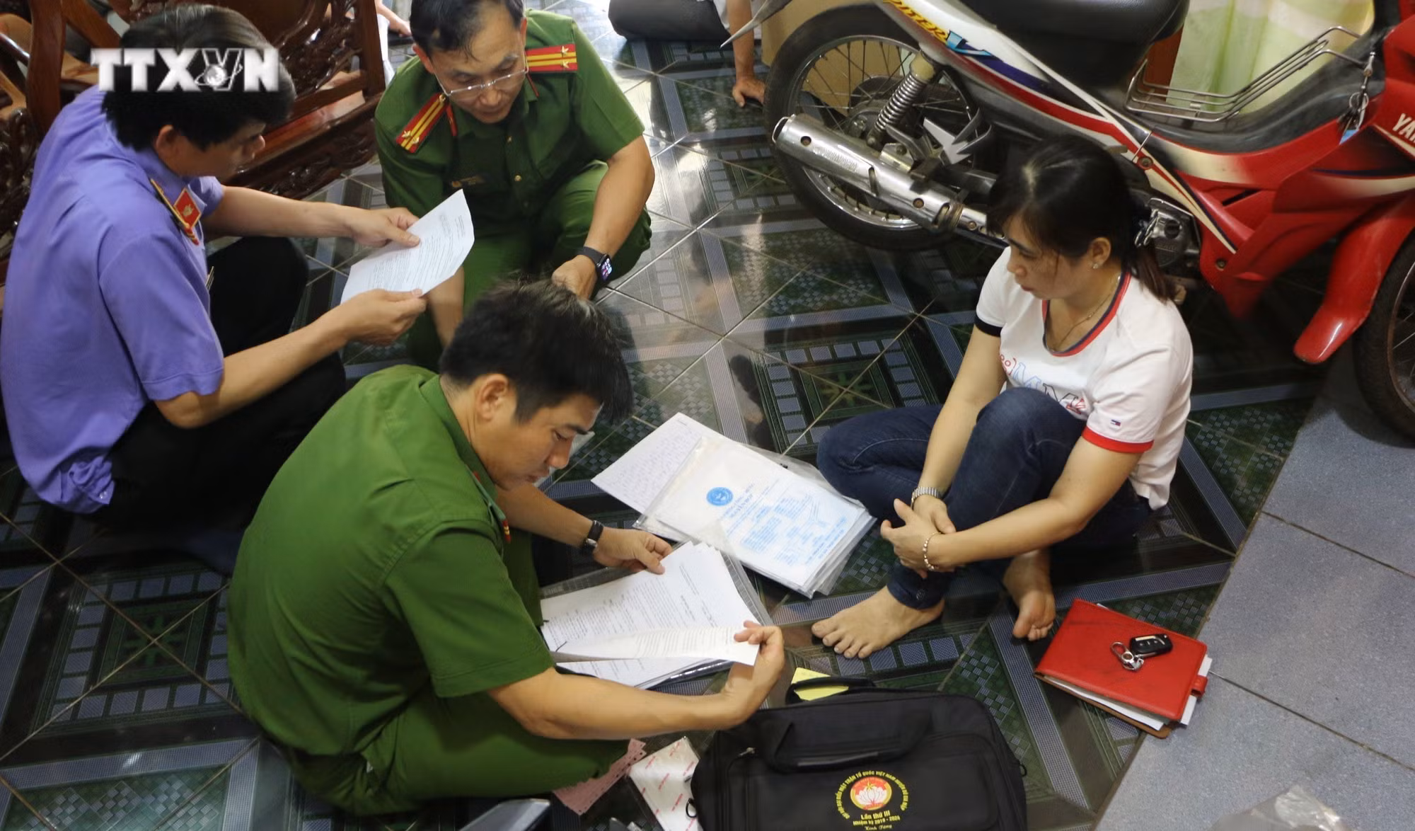 vna_potal_bat_cuu_pho_truong_phong_tai_nguyen_va_moi_truong_huyen_bu_gia_map_binh_phuoc__7397025.jpg