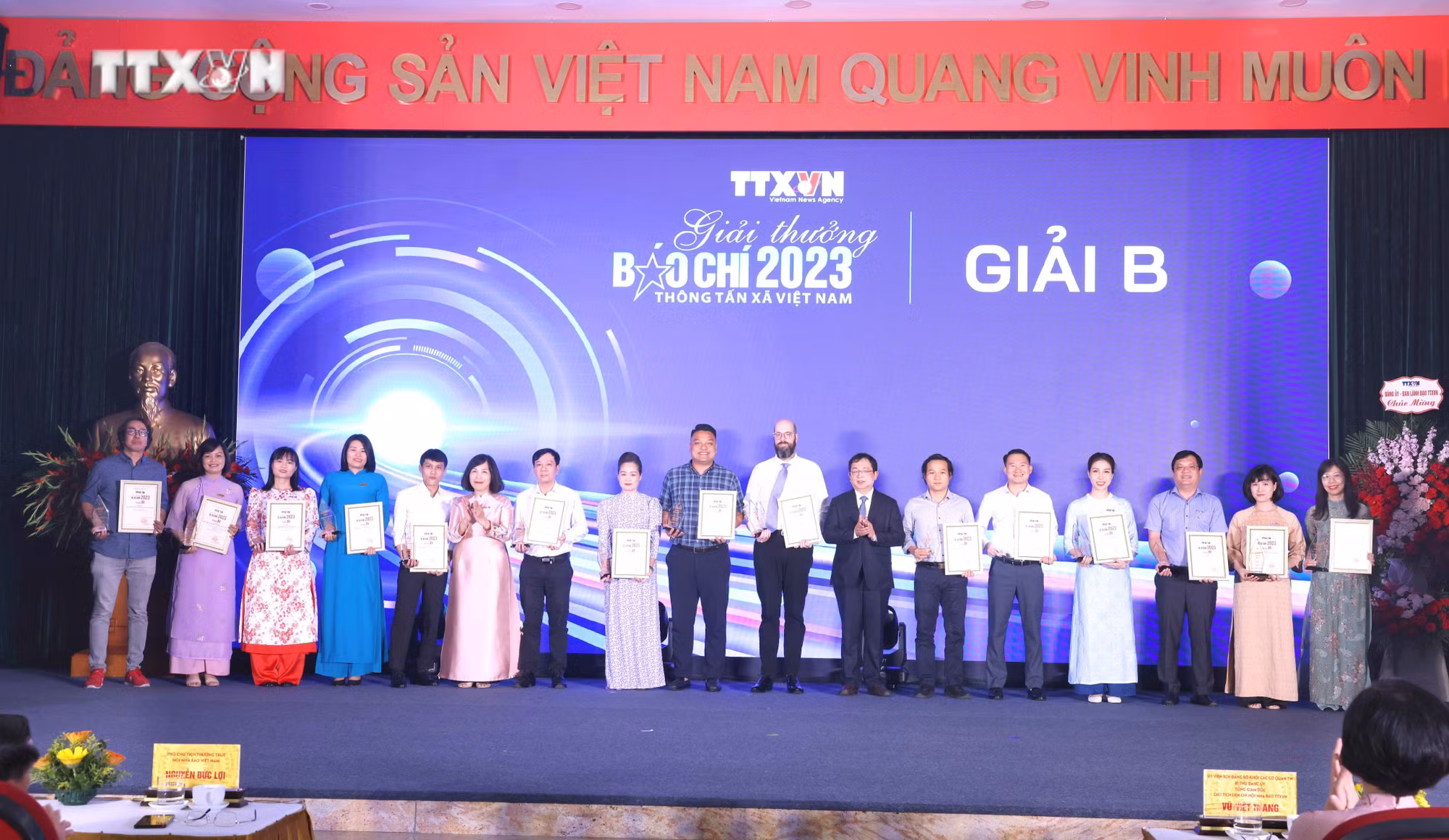 vna_potal_le_trao_giai_thuong_bao_chi_thong_tan_xa_viet_nam_nam_2023_7342452.jpg