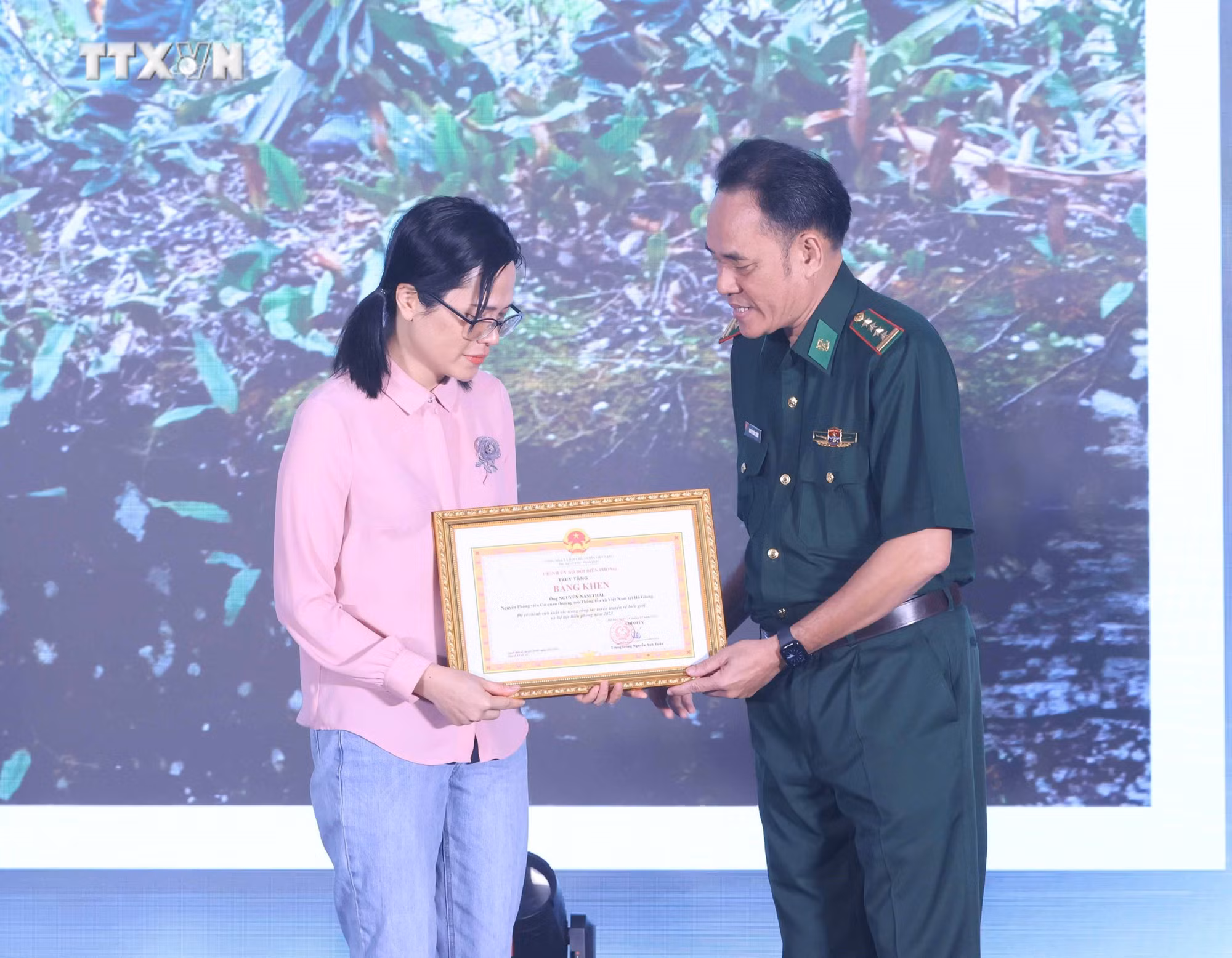 vna_potal_le_trao_giai_thuong_bao_chi_thong_tan_xa_viet_nam_nam_2023_7342532.jpg