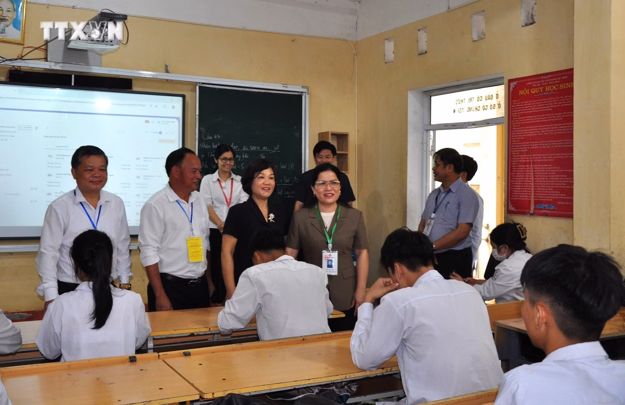 vna_potal_doan_bo_giao_duc_va_dao_tao_kiem_tra_cong_tac_chuan_bi_cho_ky_thi_tot_nghiep_thpt_nam_2024_tai_yen_bai_7423119.jpg