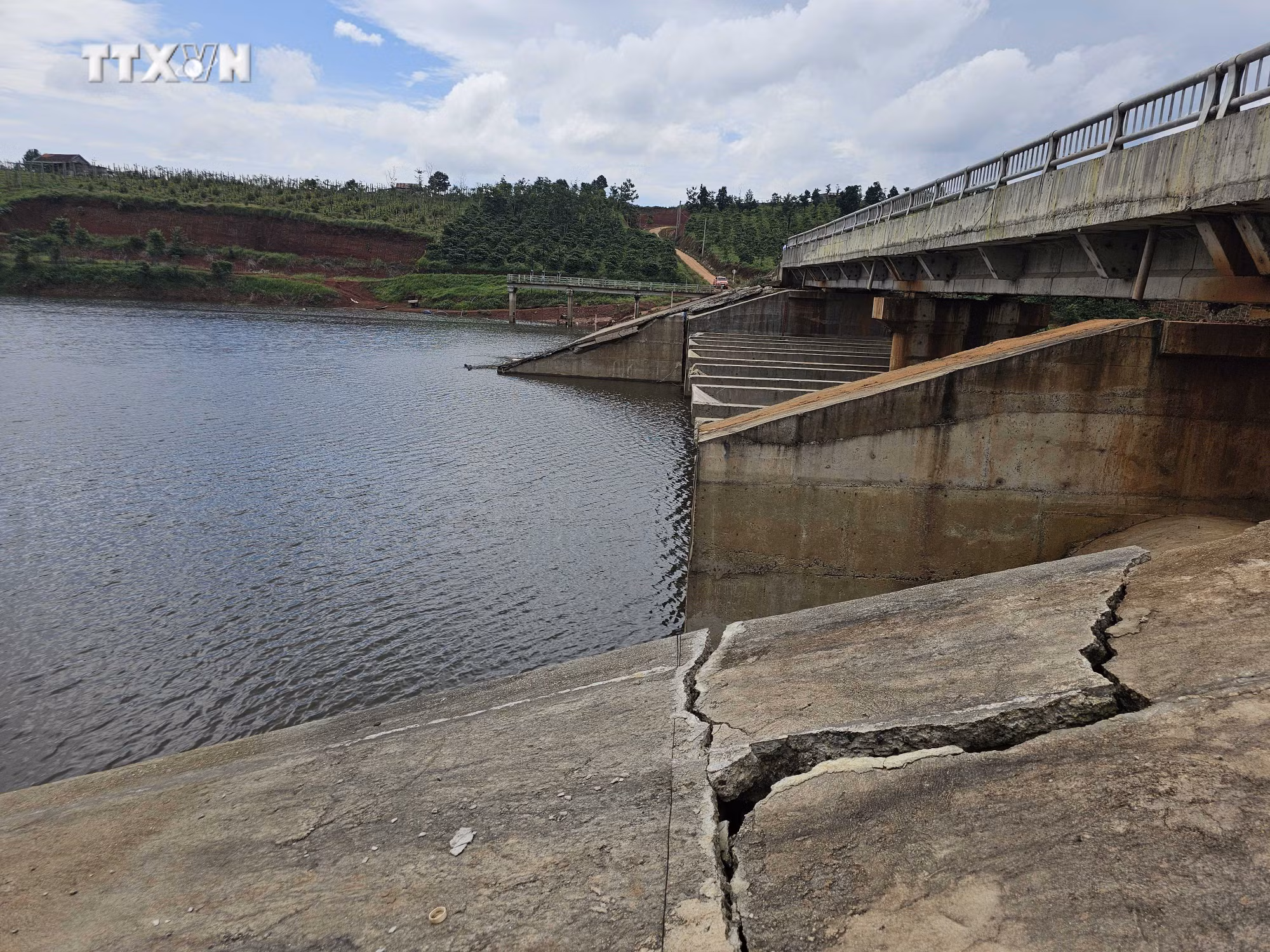 vna_potal_dak_nong_chi_dao_dam_bao_an_toan_tai_mot_so_ho_dap_thuy_loi_7515448.jpg