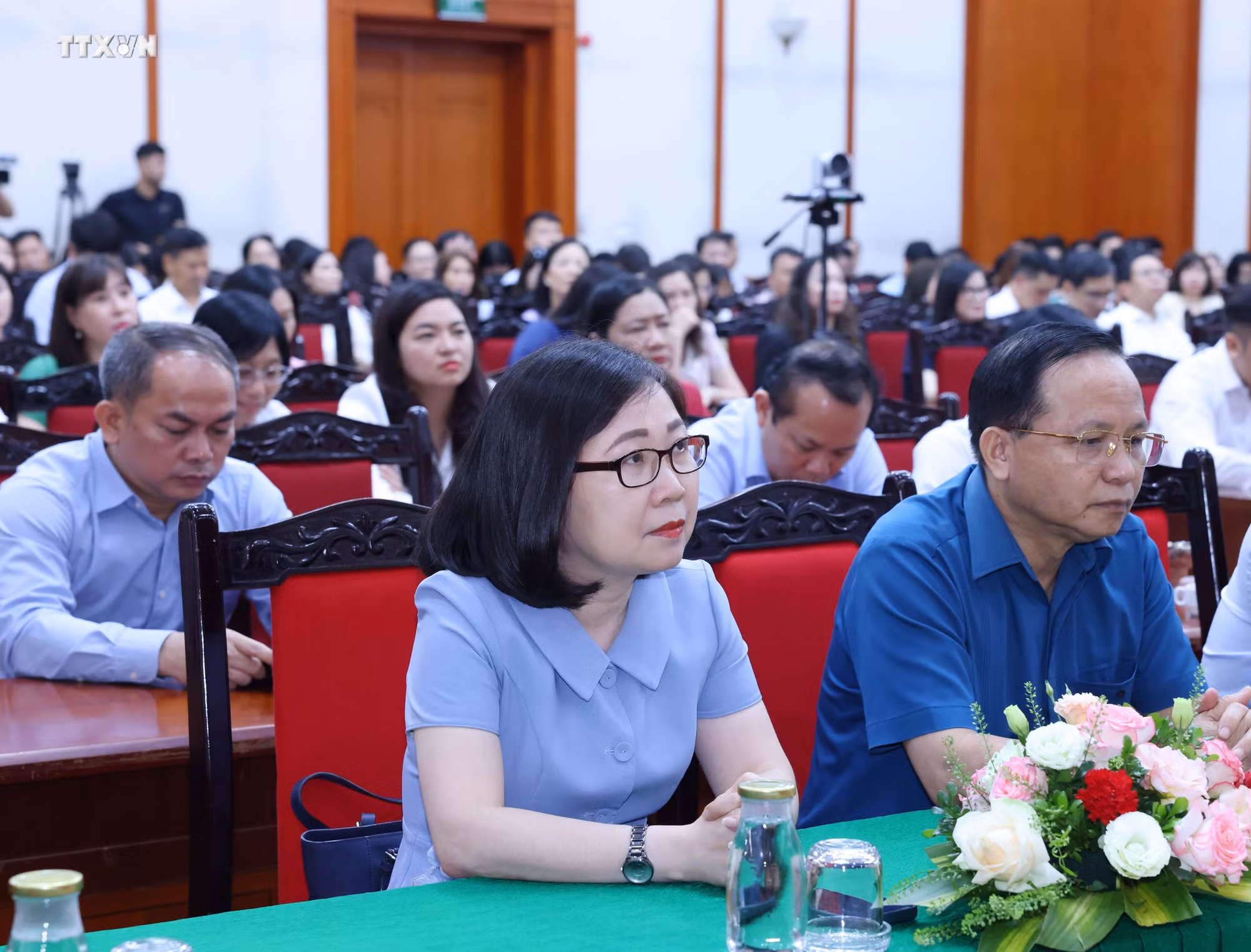 vna_potal_gap_mat_ky_niem_94_nam_ngay_truyen_thong_nganh_tuyen_giao_cua_dang__7515057.jpg