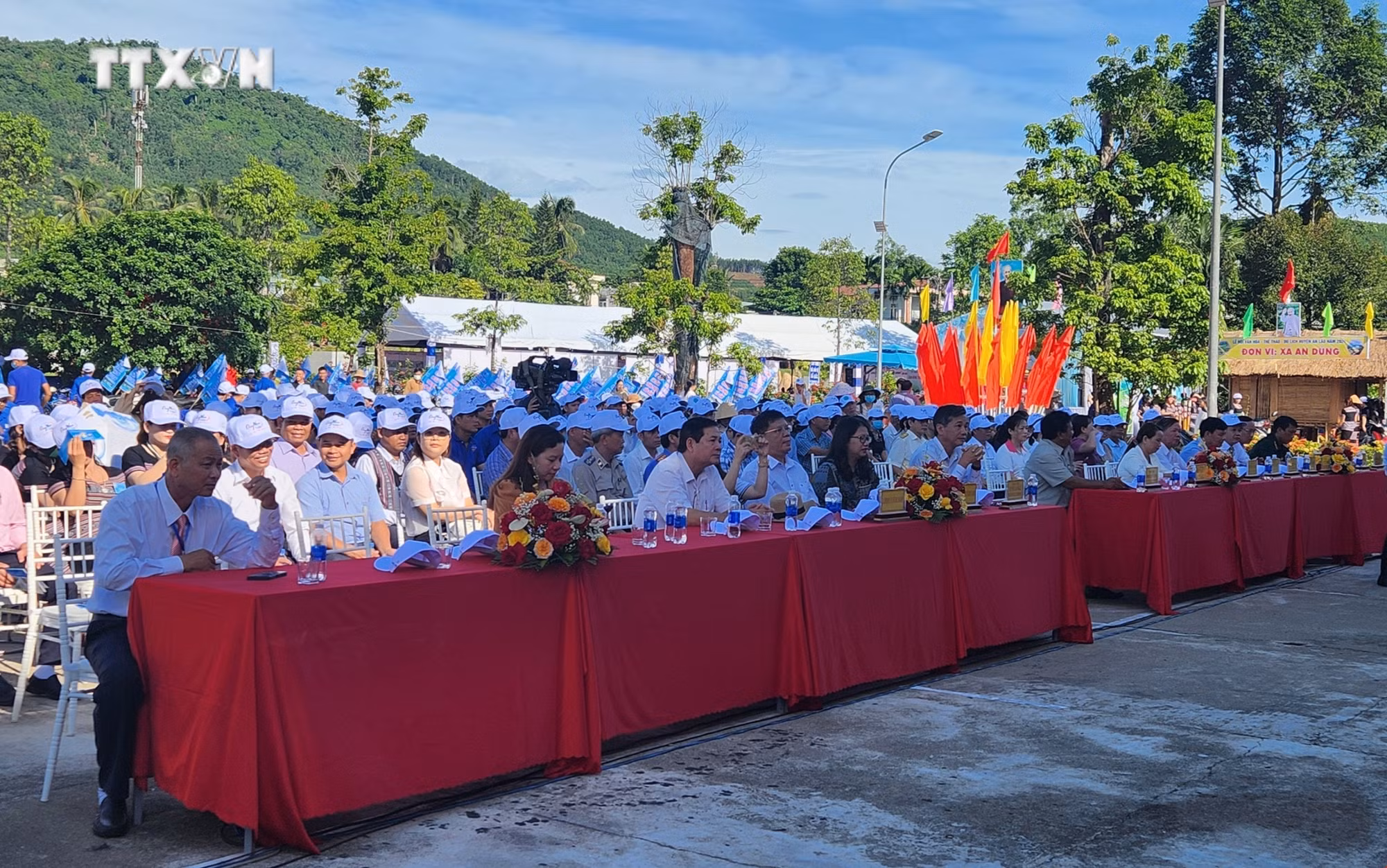 vna_potal_huyen_an_lao_hai_phong_huong_ung_phong_trao_xay_dung_moi_truong_du_lich_an_toan_than_thien_hap_dan_7515509.jpg