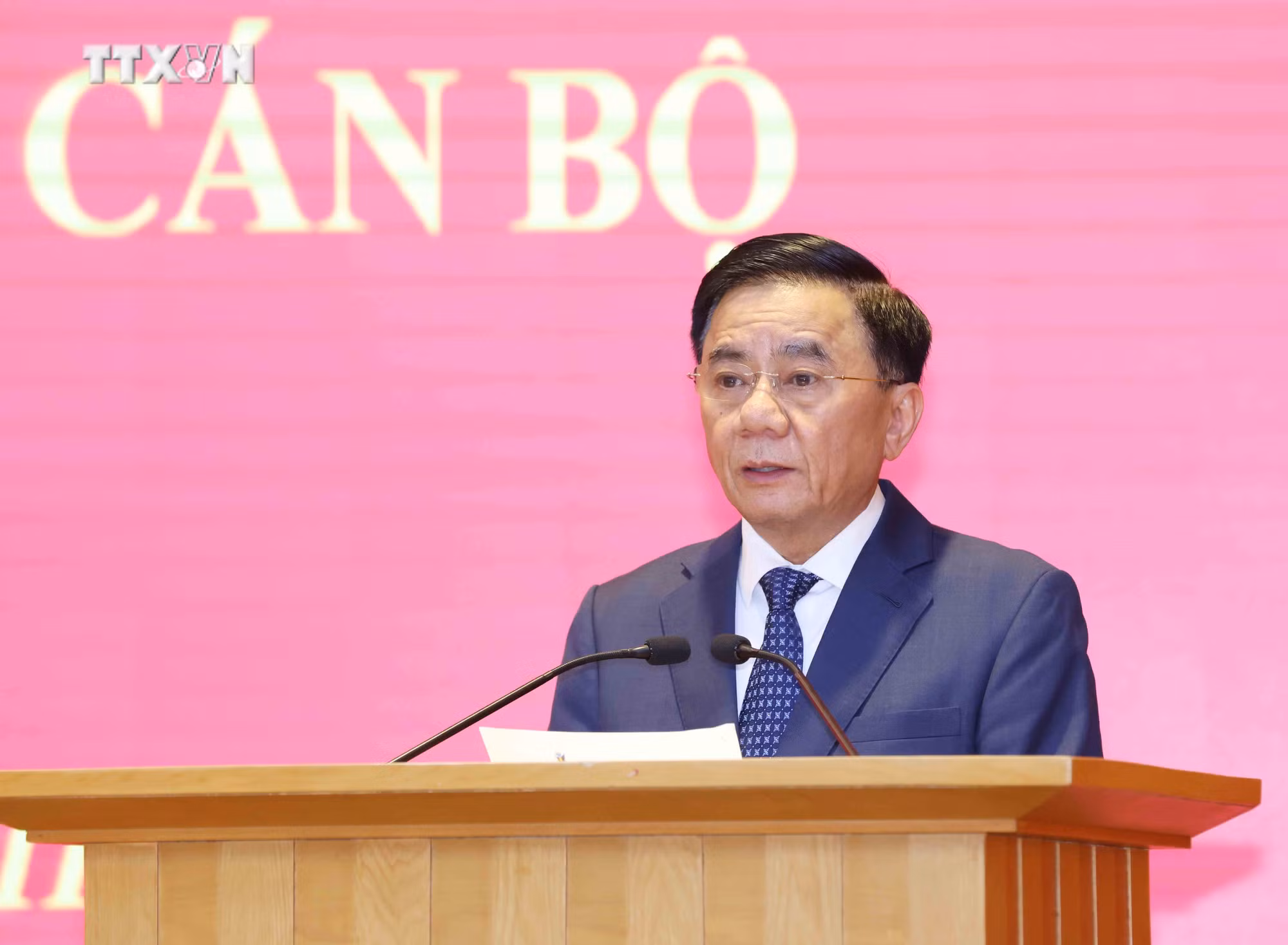 vna_potal_dong_chi_pham_gia_tuc_giu_chuc_pho_chanh_van_phong_trung_uong_dang_7700314.jpg