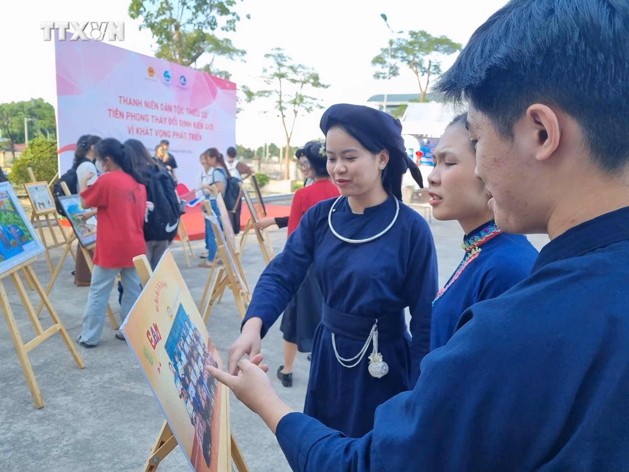 vna_potal_thanh_nien_dan_toc_thieu_so_tien_phong_thay_doi_dinh_kien_gioi_vi_khat_vong_phat_trien_7616292.jpg