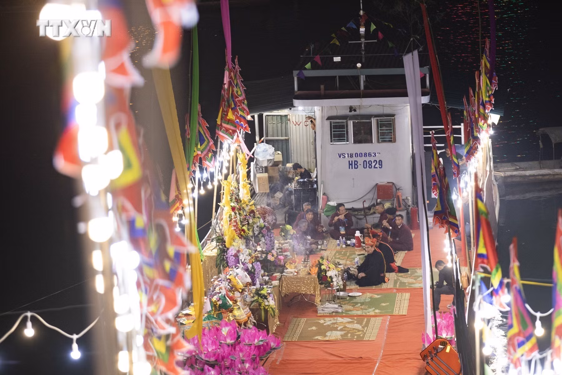 vna_potal_hoa_binh_le_cau_ngu_tha_hoa_dang_cau_cho_quoc_thai_dan_an_7706972.jpg