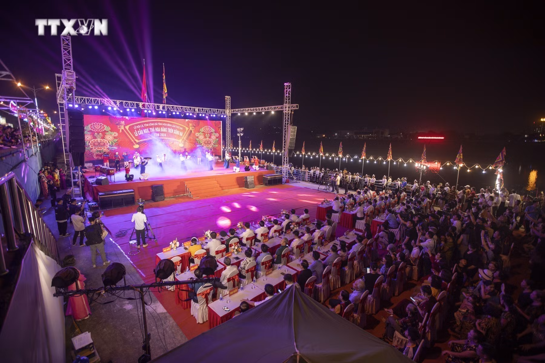 vna_potal_hoa_binh_le_cau_ngu_tha_hoa_dang_cau_cho_quoc_thai_dan_an_7706979.jpg