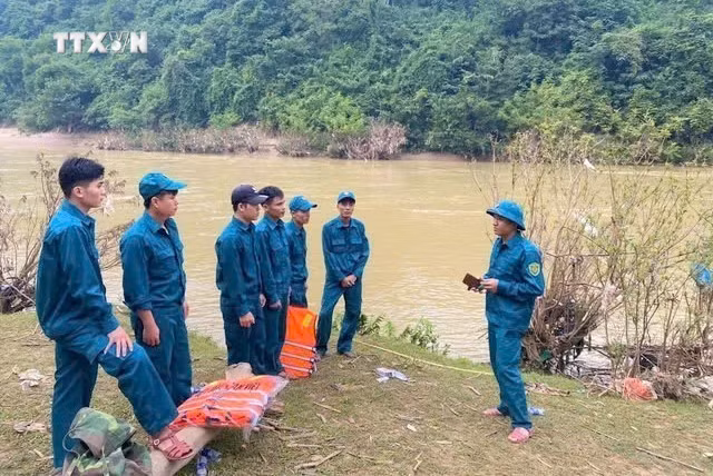 vna_potal_tim_thay_thi_the_mot_hoc_sinh_nghi_do_duoi_nuoc_tren_song_nam_mo_nghe_an_7683985.jpg