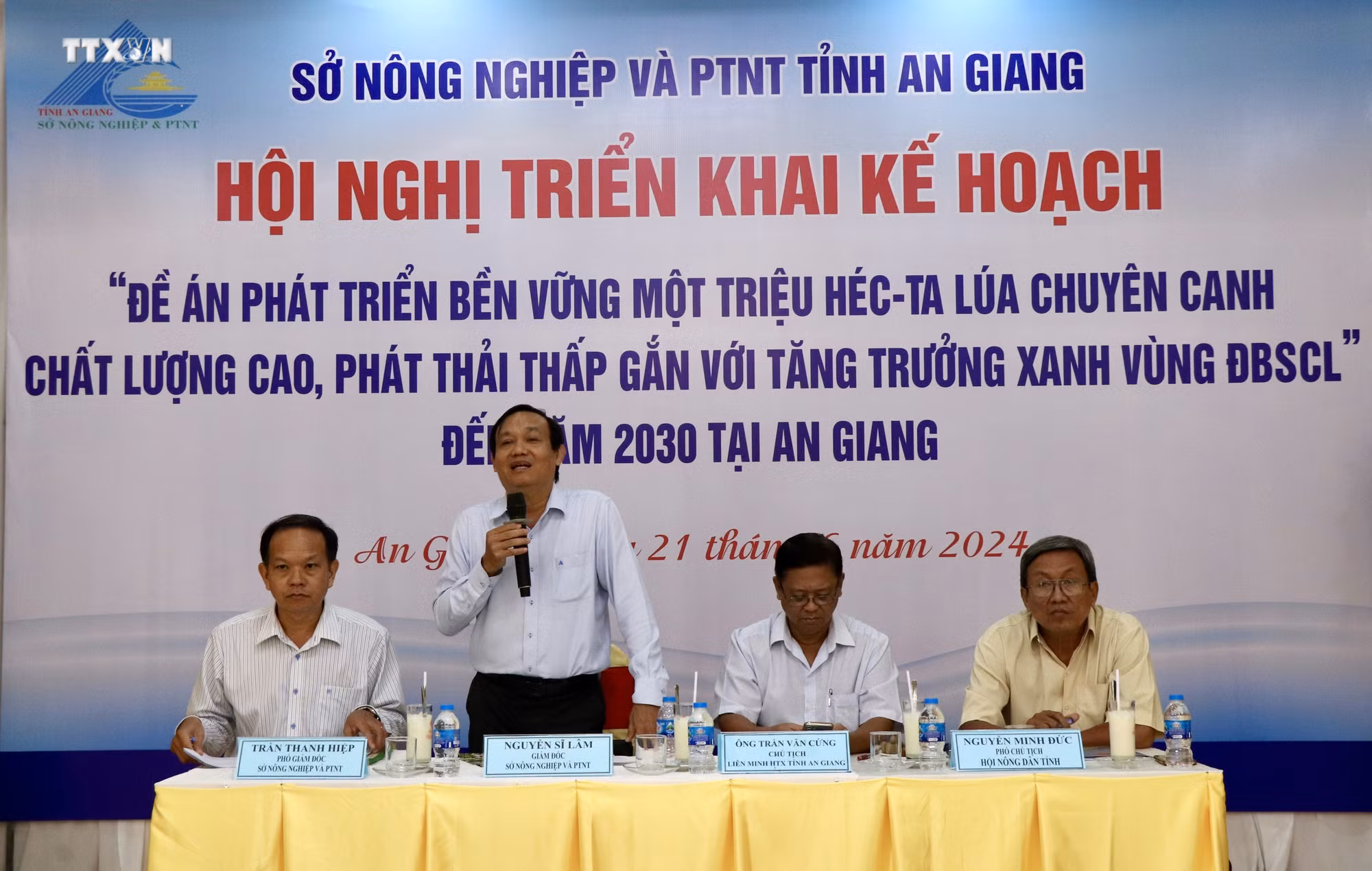 vna_potal_an_giang_trien_khai_de_an_1_trieu_hec_ta_chuyen_canh_lua_chat_luong_cao_7442164.jpeg