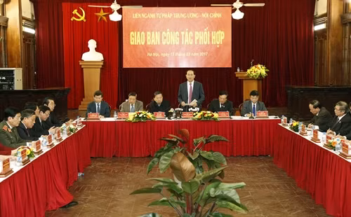 Chủ tịch nước Trần Đại Quang: “Tập trung hoàn thiện chính sách, pháp luật, cơ chế phối hợp, đẩy mạnh đấu tranh, xử lý các loại tội phạm”