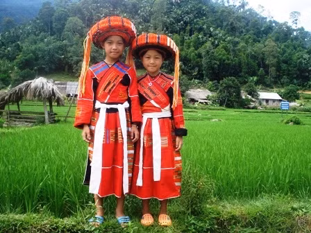 Sắc màu trang phục người Pà Thẻn