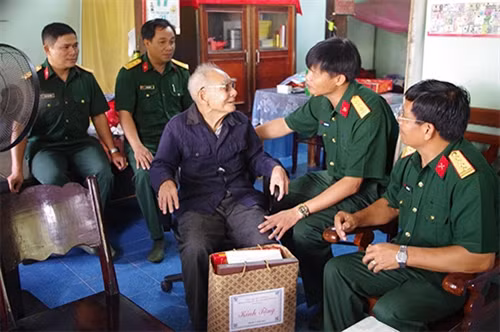 Chú trọng chăm lo cho người có công, gia đình chính sách ở vùng cao Yên Bái