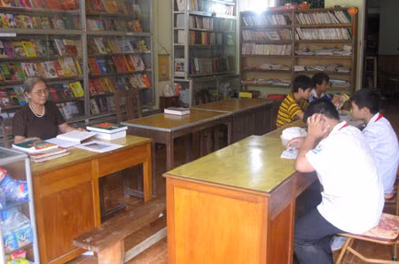 Thư viện của bà giáo nơi phố núi ảnh 1
