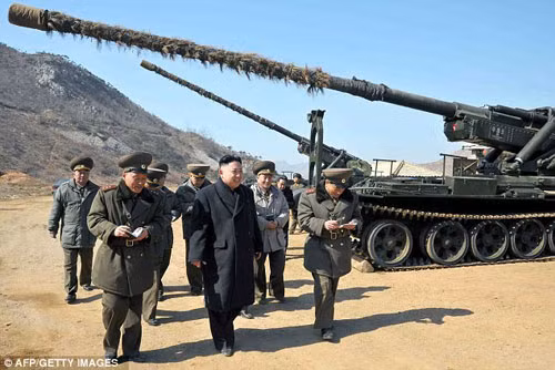Loạt ảnh Kim Jong Un thị sát nơi tiền tuyến ảnh 4