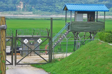 Nam – Bắc Triều, vùng biên căng thẳng nhất Trái Đất ảnh 1
