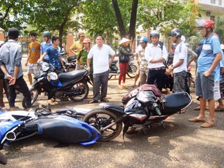 Cảnh sát cơ động Bình Phước truy bắt cướp ảnh 1