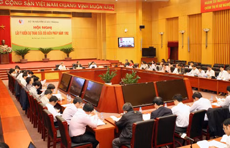 Góp ý Dự thảo Hiến pháp về tài nguyên - môi trường ảnh 1