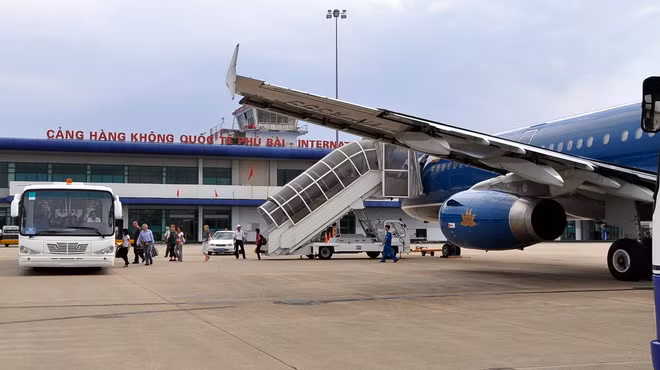 Vietnam Airlines tạm ngừng bay ở Huế ảnh 1
