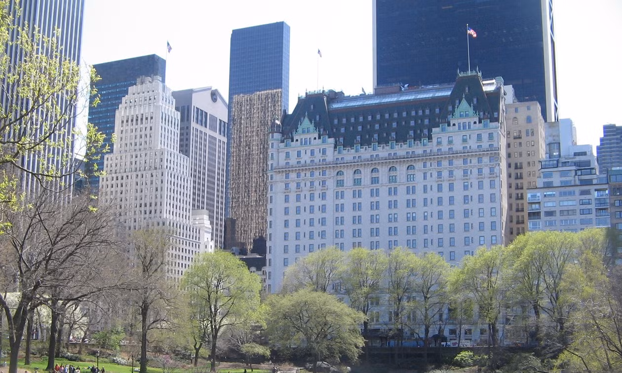 Khách sạn nổi tiếng 119 năm tuổi tại New York đóng cửa trùng tu