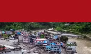 Lũ cuốn trôi đường mòn, hơn 100 du khách nước ngoài mắc kẹt ở Nepal