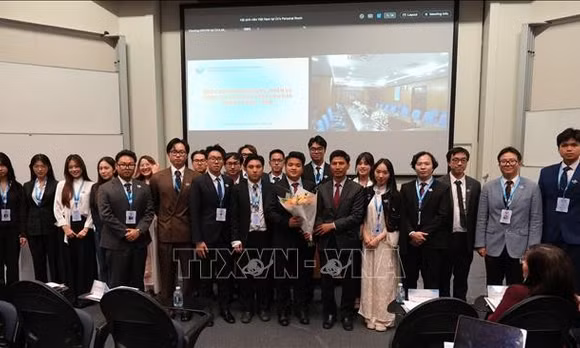 Sinh viên Việt Nam tại Australia phát huy đổi mới sáng tạo, kết nối tri