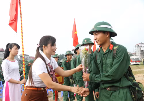Háo hức Lễ giao nhận quân đợt 2 ảnh 1