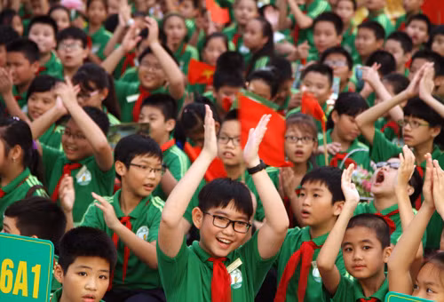 Trường THCS Nguyễn Tri Phương khai giảng năm học mới ảnh 2