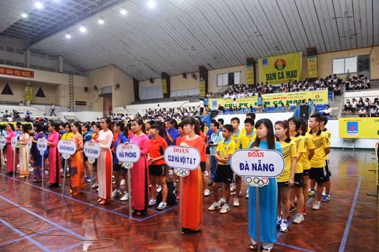 Khai mạc Giải vô địch bóng bàn Báo Nhân Dân ảnh 2