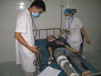 Xe khách lao xuống vực, 12 người thiệt mạng ảnh 2