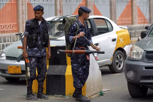 Phe nổi dậy Yemen phong tỏa đường dẫn tới sân bay Sanaa ảnh 1